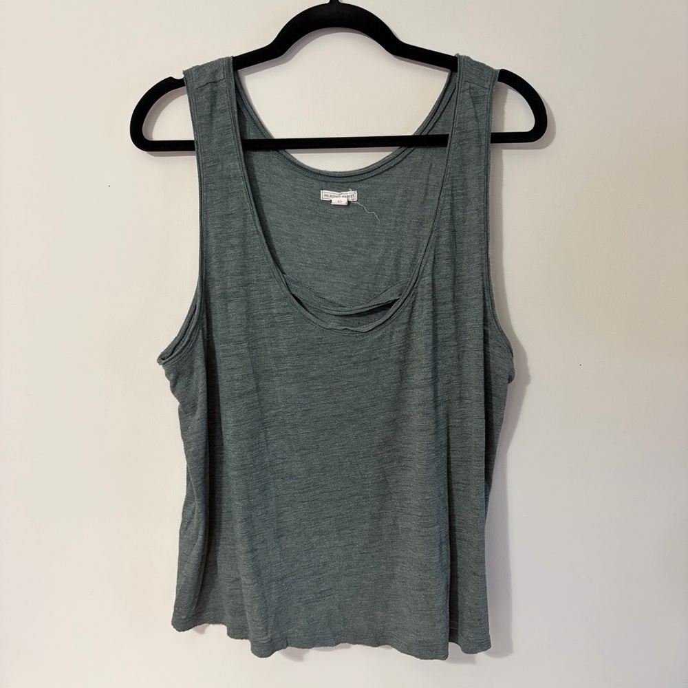 Women's Gray Sleeveless Top
